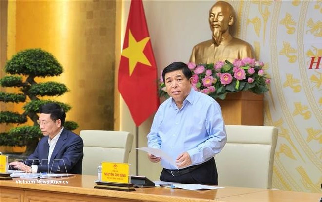 Deputy Prime Minister Nguyen Chi Dung speaks at the first meeting of the National Steering Committee on Semiconductor Industry Development in 2026 (Photo: VNA)
