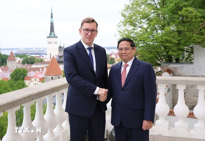 PM Pham Minh Chinh (R) and Estonian PM Kristen Michal. (Photo: VNA) PM Pham Minh Chinh (R) and Estonian PM Kristen Michal. (Photo: VNA)