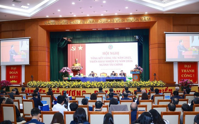 At the conference reviewing the finance sector’s financial, budgetary, investment and socio-economic development efforts in 2025 and outlining tasks for 2026 held in Ha Noi on January 6. (Photo: VNA)