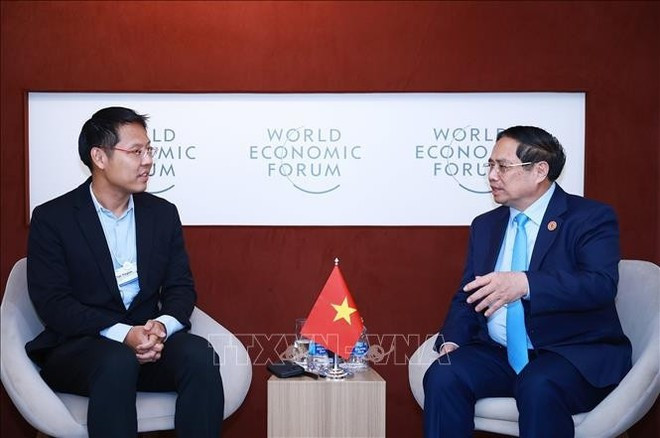 PM Pham Minh Chinh (R) meets with Founding Managing Partner of Insignia Ventures Partners Yinglan Tan in Tianjin on June 25. (Photo: VNA) PM Pham Minh Chinh (R) meets with Founding Managing Partner of Insignia Ventures Partners Yinglan Tan in Tianjin on June 25. (Photo: VNA)