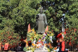 A monument to To Hien Thanh at Van Hien Temple in his hometown of O Dien Commune, Ha Noi. (Photo: THANH VAN)