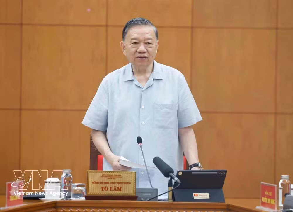 Party General Secretary and State President To Lam addresses the meeting. (Photo: VNA)