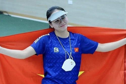 Shooter Trinh Thu Vinh tops the list of outstanding athletes