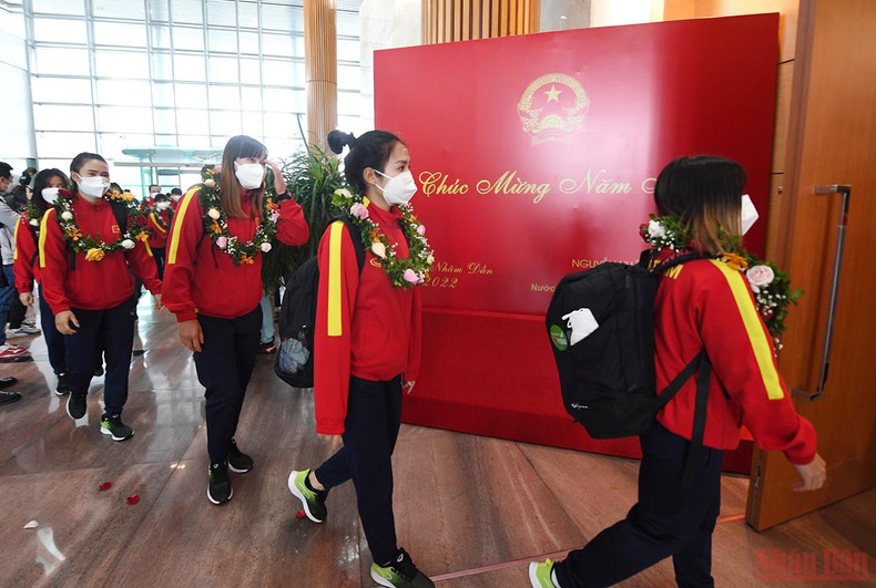 Homecoming ceremony for women’s football squad after historic World Cup ticket ảnh 5 Homecoming ceremony for women’s football squad after historic World Cup ticket ảnh 5