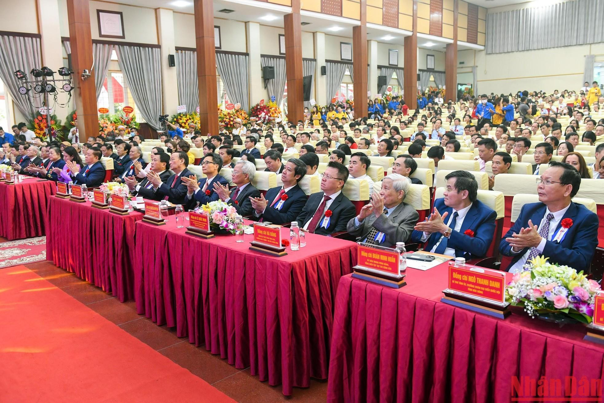 The Party and State leaders attend the ceremony.