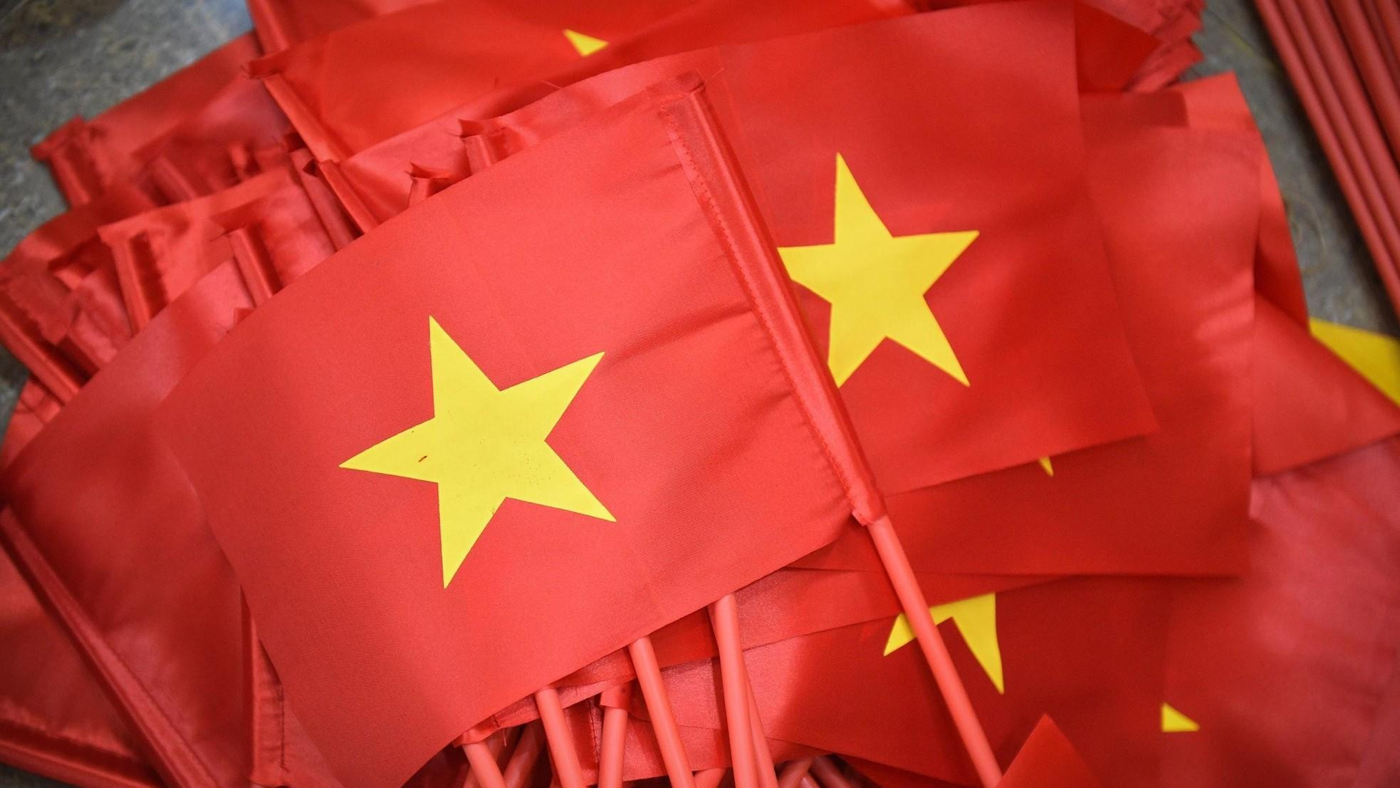 The village that makes national flags on the outskirts of Hanoi