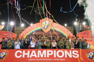 Viet Nam People’s Police Team II secures a convincing 4-0 victory over Cambodia in the final.