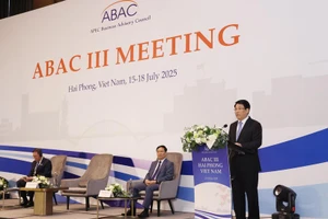 State President Luong Cuong addresses the APEC Business Advisory Council's third meeting. (Photo: VNA)