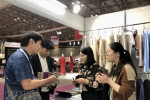 Domestic and foreign businesses forge trade links at VIATT 2026. (Photo: VNA)