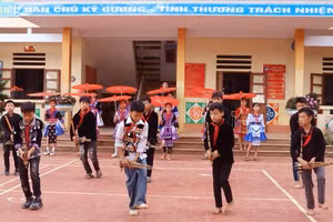 At a semi-boarding ethnic school in Tuyen Quang province (Photo: VNA)