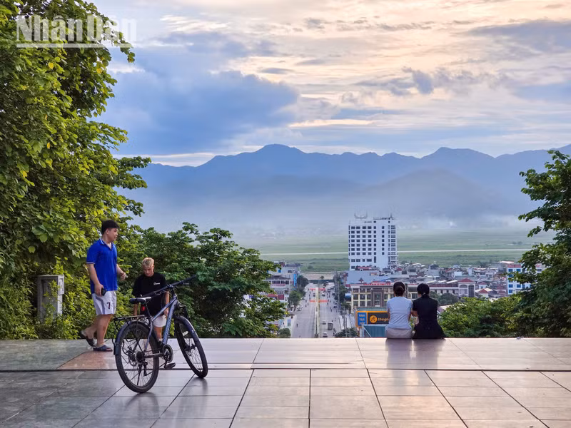 The memory of the historic battle is preserved through generations as a lesson about peace. (Photo: MINH DUY)