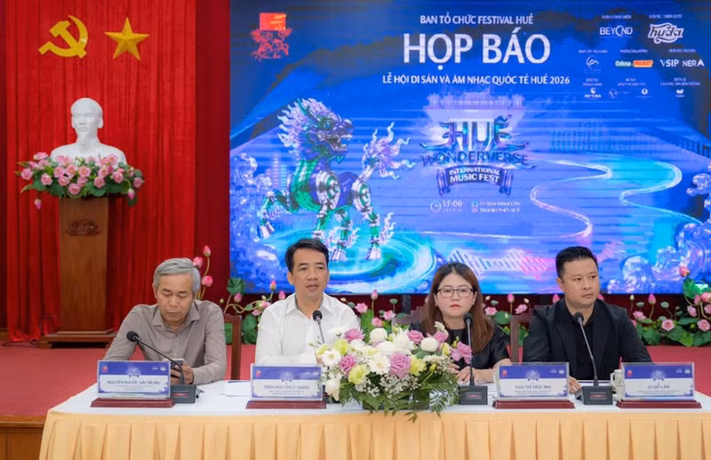 The organisers of the Hue Wonderverse Music Fest 2026 hold a press conference on the festival in the central city of Hue (Photo courtesy of the event's Organising Committee)