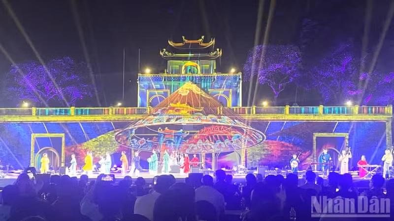 The first Cultures of the World at the Thang Long Imperial Citadel. (Photo: nhandan.vn)