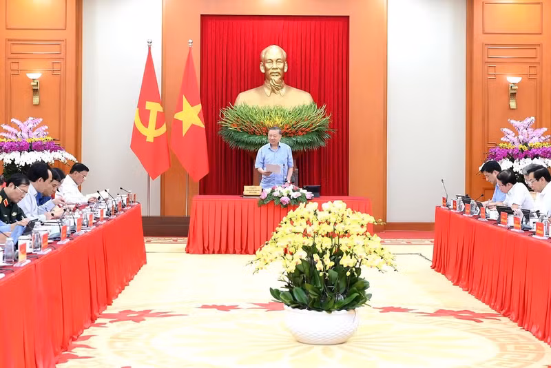 Party General Secretary and State President To Lam speaks at the working session with the education sector in Ha Noi on June 15. (Photo: nhandan.vn)