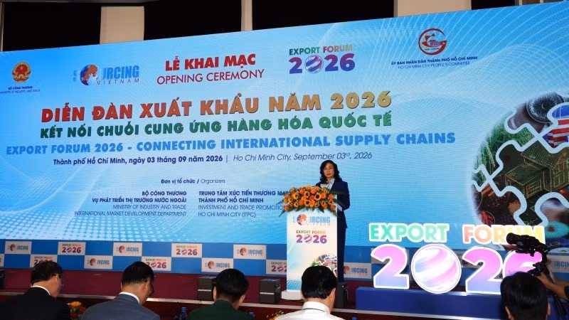 Phan Thi Thang, Deputy Minister of Industry and Trade, addresses the event. (Photo: ITPC)