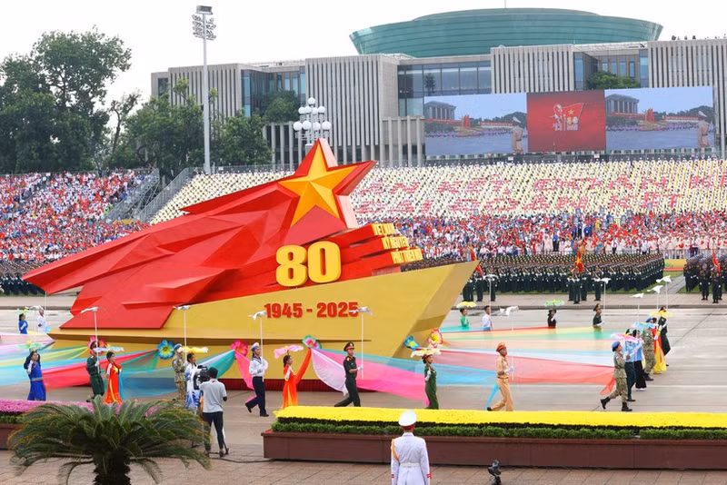 At the state-level rehearsal for the National Day parade in Ha Noi (Photo: VNA)
