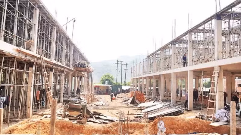 Construction site of the Dakrong Primary and Secondary Boarding School project in Quang Tri Province. (Photo: HIEU MINH)