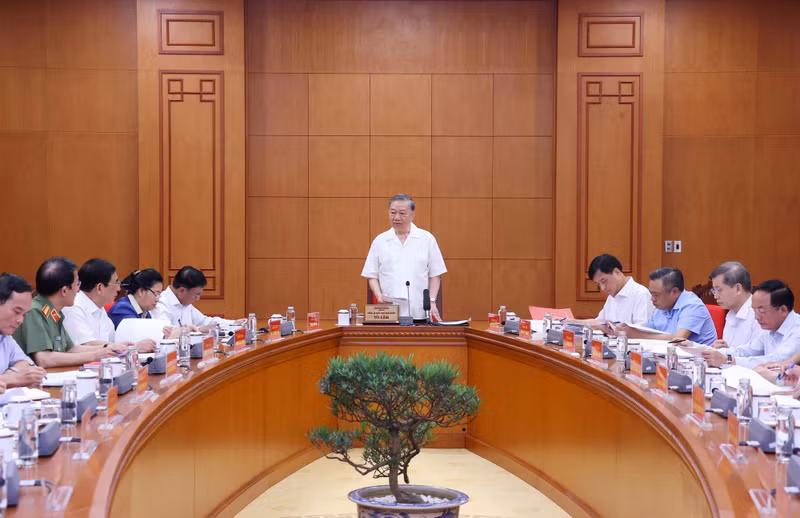 Party General Secretary and State President To Lam delivers a directive speech. (Photo: VNA)