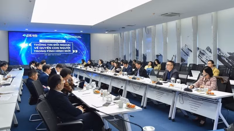An overview of the scientific workshop on external information on human rights in the new situation.