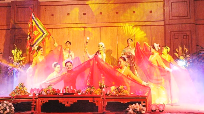 The dramatisation of traditional rituals must be carried out with care and with full respect for the distinctive values of heritage. Photo: TU NHI