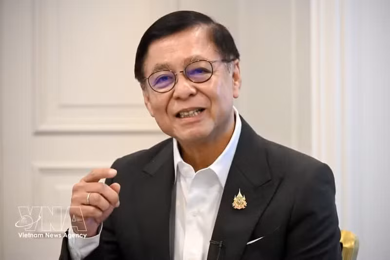 Thai Deputy Prime Minister and Minister of Foreign Affairs Sihasak Phuangketkeow grants an interview to the Viet Nam News Agency. (Photo published by VNA)