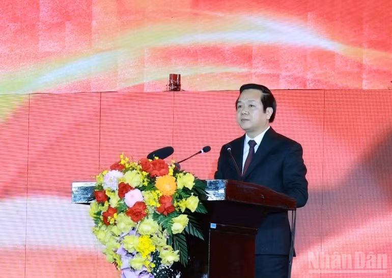 khaihoidentran-02326-2-ngoc.jpg