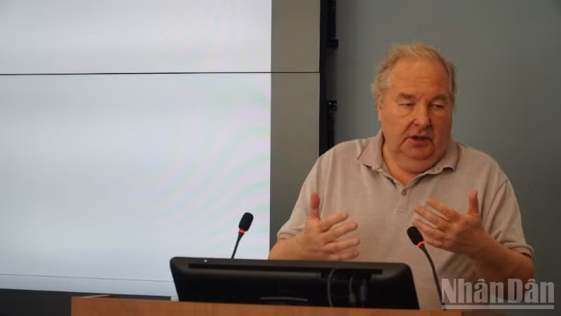 Professor Dmitry Mosyakov, Doctor of Historical Sciences, attends a scientific workshop in Moscow, Russia. (Photo: THANH THE)