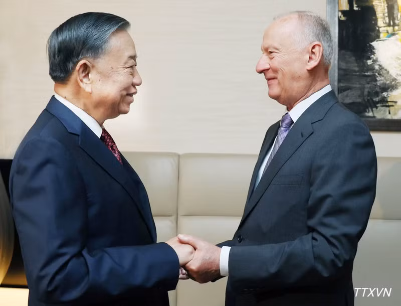 General Secretary of the Communist Party of Viet Nam Central Committee and President To Lam (left) meets with Russian Presidential Aide and Chairman of the Maritime Board Nikolai Patrushev on September 8, 2026. (Photo: VNA)