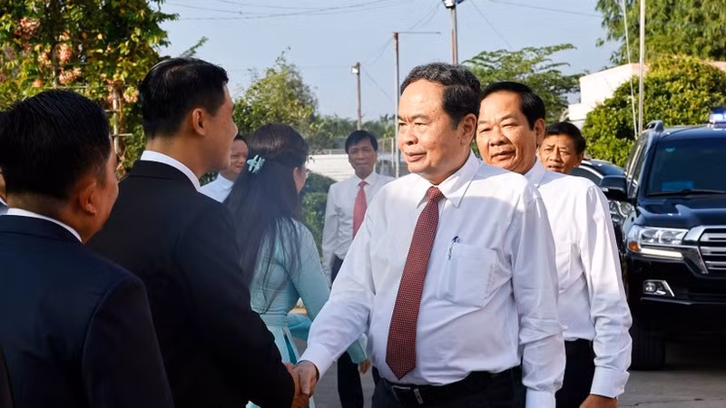 NA Chairman Tran Thanh Man attended the first Thanh Xuan Communal Party Congress in the 2025-2030 term.