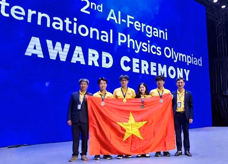 All four Vietnamese students win medals at the second Al-Fergani International Physics Olympiad (Photo courtesy of the organisers)