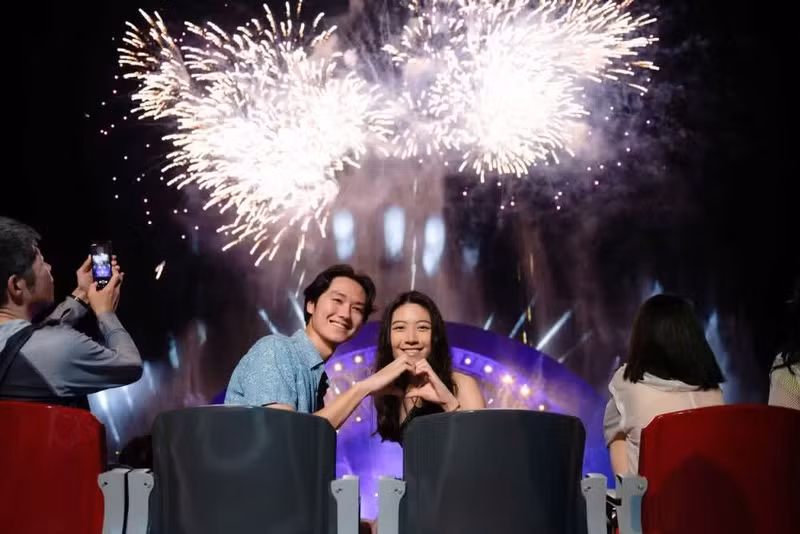 Korean tourists are particularly fond of the island's signature nightly fireworks shows. (Photo: Sun Group)