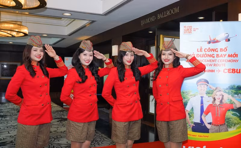 cabin-crew.jpg