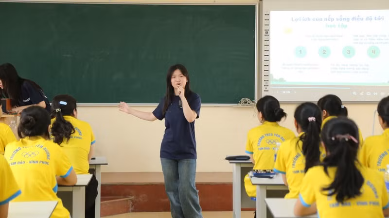The project has gradually expanded to community responsibility, bringing skills and knowledge to students in mountainous areas and those in difficult circumstances. (Photo: The organising board)