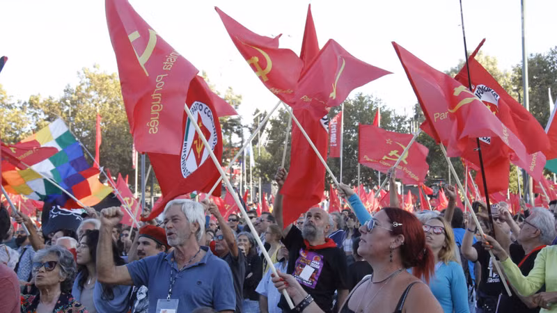 Avante Festival has long become a colourful cultural gathering, where international solidarity shines brightly.