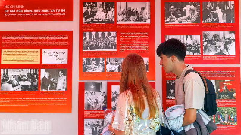 Many young people recognise that President Ho Chi Minh is not only a steadfast symbol of the Vietnamese revolution, but also an endless source of inspiration for the spirit of independence, freedom, and solidarity among nations around the world.