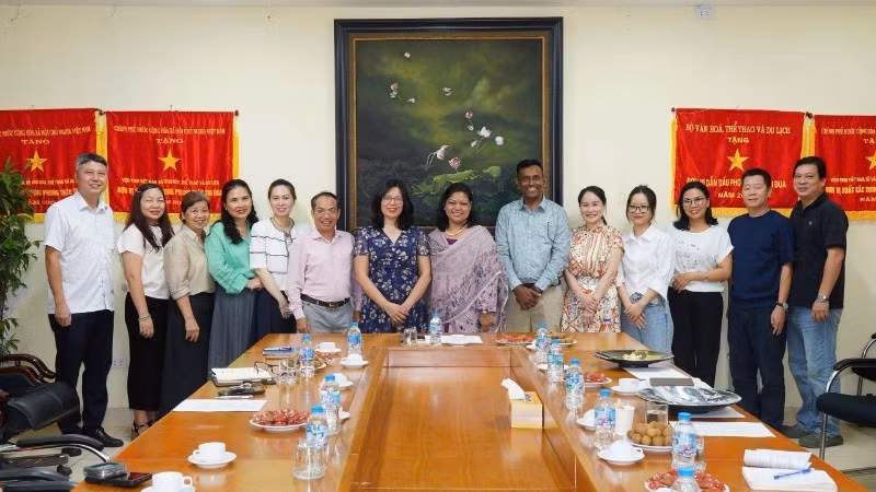 The delegation from the Bangladesh Film Archive has successfully completed an internship and experience-sharing programme at the Viet Nam Film Institute.