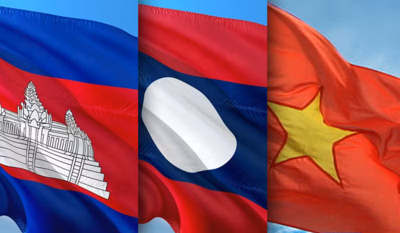 New impetus for cooperation between Viet Nam and Laos, Cambodia
