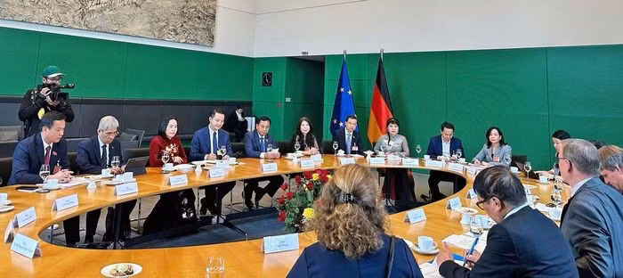 At the talks between Vice President of the National Assembly (NA) Nguyen Thi Thanh and Vice President of the German Bundestag Bodo Ramelow.