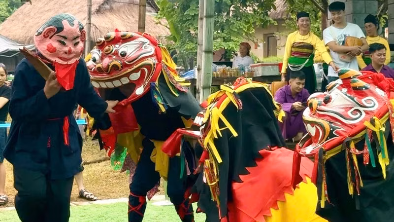 The Nung ethnic group’s Su tu meo dance, a national intangible cultural heritage. (Photo: Organising Committee)