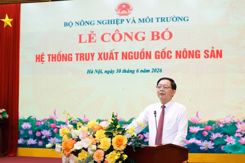 Deputy Prime Minister Ho Quoc Dung speaks at the ceremony