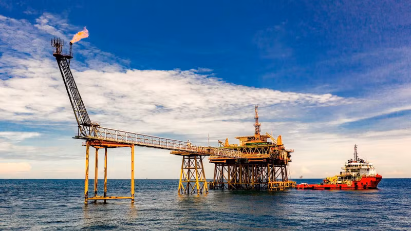 An offshore oil and gas production platform of the Viet Nam National Industry-Energy Group (Petrovietnam).