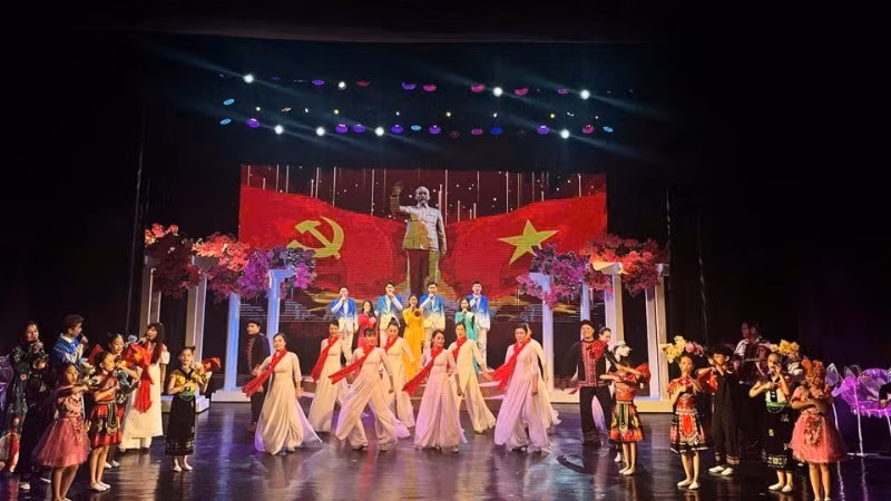 A performance by the Viet Nam Contemporary Arts Theatre. (Photo: Department of Performing Arts)