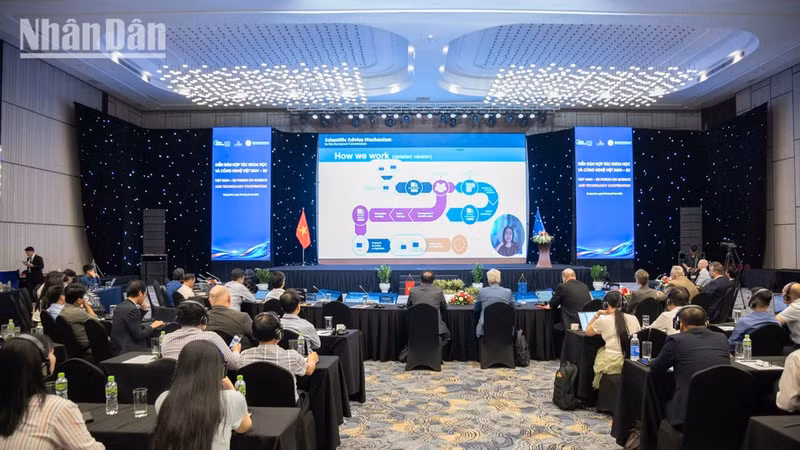 An overview of the forum. (Photo: MINH DUY)