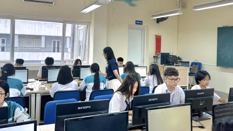 Schools that are able to teach Informatics and Technology will not face major difficulties in implementing AI education.