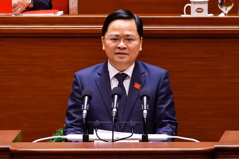 Vice Chairman of the Party Central Committee’s Commission for Policies and Strategies Nguyen Anh Tuan speaks at the 14th National Party Congress (Photo: VNA)