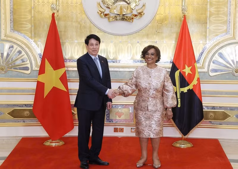 President Luong Cuong meets with Angola’s National Assembly Speaker Carolina Cerqueira. (Photo: VNA)