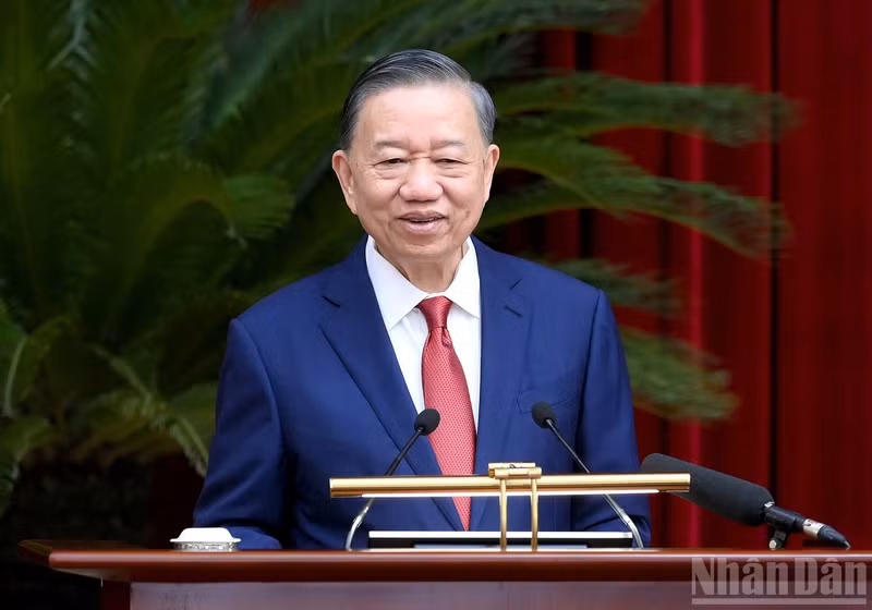 General Secretary of the Party Central Committee and President To Lam delivers the closing remarks at the fourth meeting of the 14th Communist Party of Viet Nam Central Committee on October 8, 2026. (Photo: nhandan.vn)