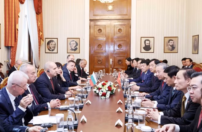 At the talks between Party General Secretary To Lam and Bulgarian President Rumen Radev on October 23. (Photo: VNA)