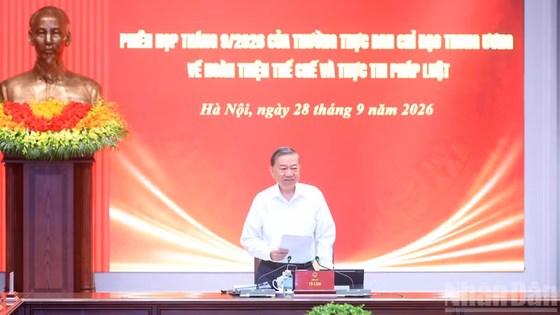 Party General Secretary and President To Lam delivers directive remarks at the September 2026 meeting of the Standing Board of the Central Steering Committee for Institutional Perfection and Law Enforcement. (Photo: DANG KHOA)