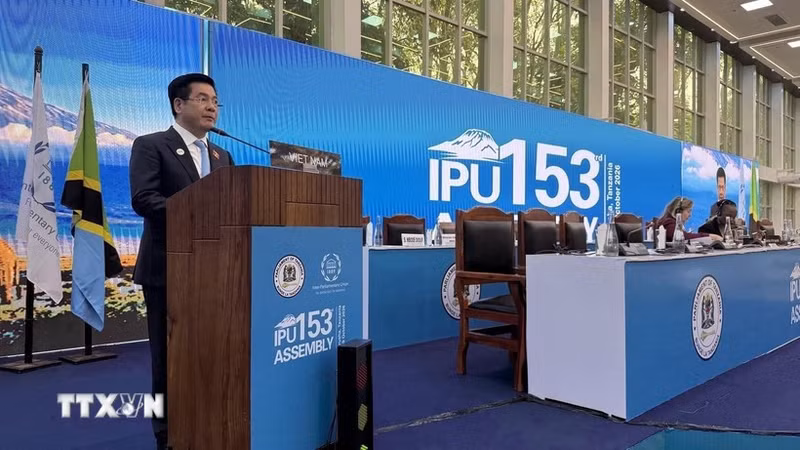National Assembly Vice President Nguyen Hong Dien addresses the high-level General Debate of the 153rd Assembly of the Inter-Parliamentary Union (IPU-153) in Arusha, Tanzania, on October 7 (Photo: VNA)